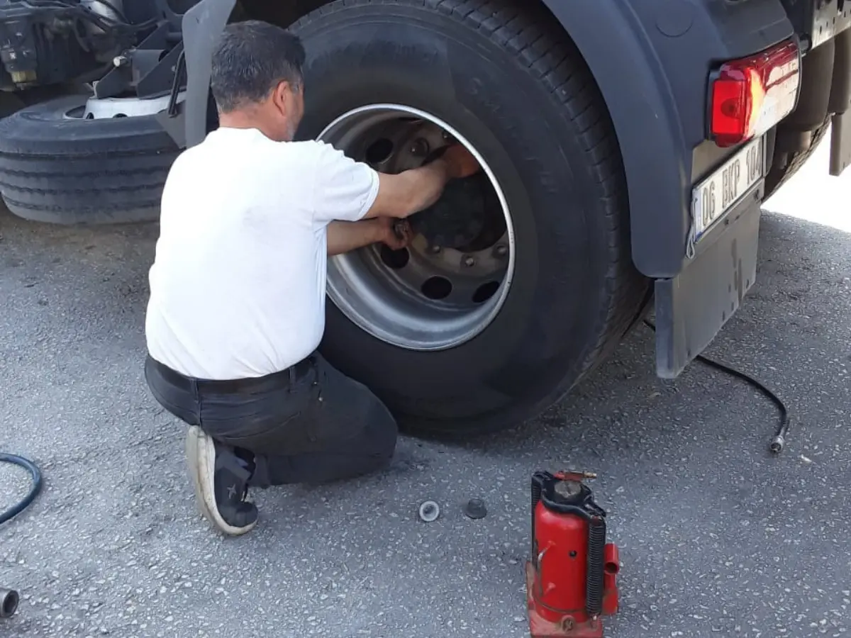 Nilüfer Oto Lastikçi